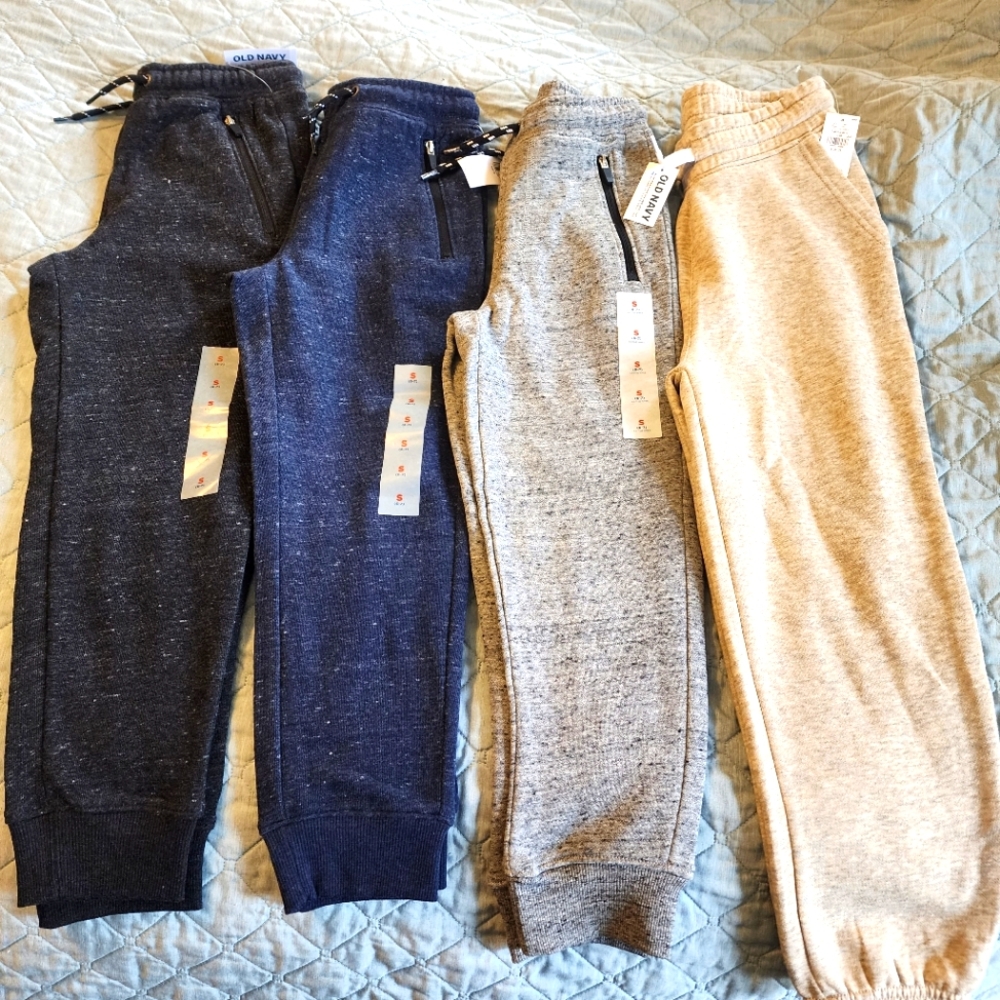 Nwt old navy Sz 6/7 jogger style sweatpant lot